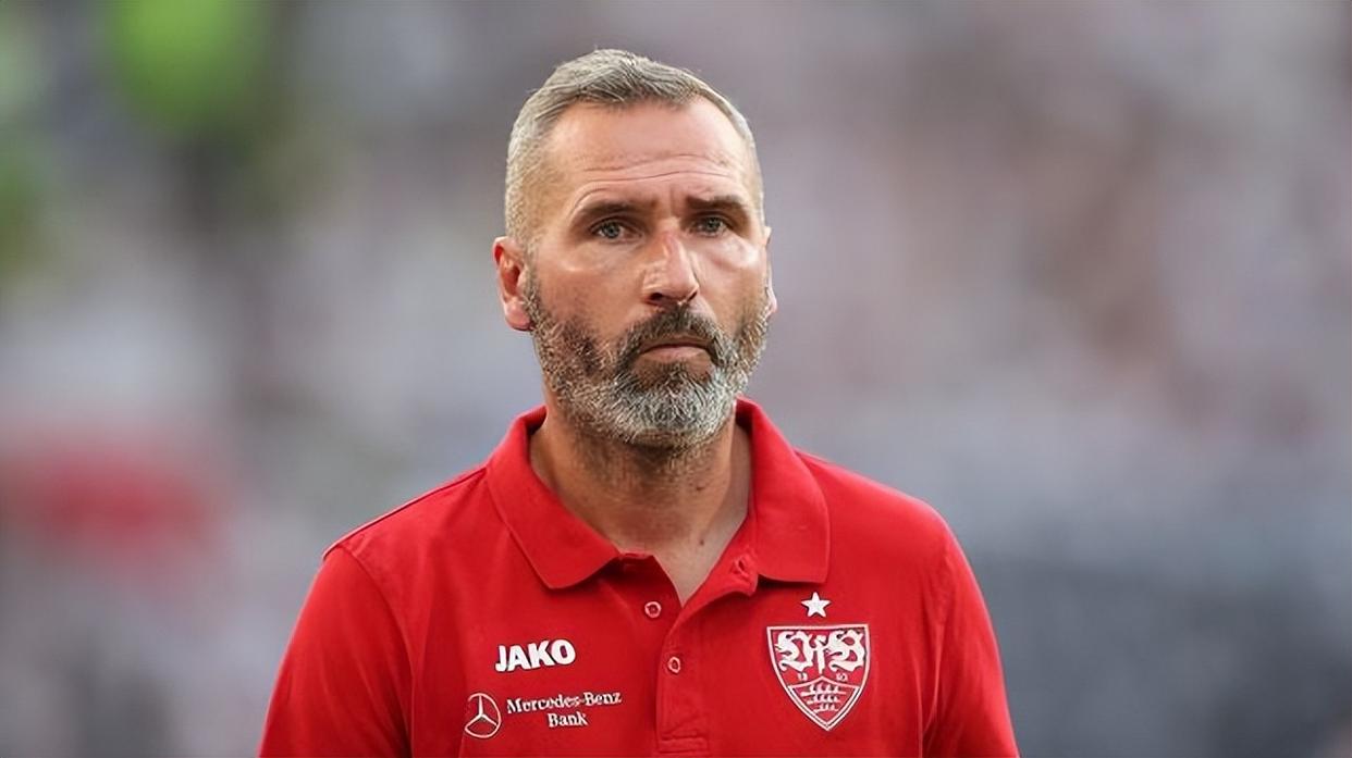 星空体育-德国杯转会期走向成谜，斯图加特单刀错失，话题不断，赛季目标并未改变(德国杯18拜仁)