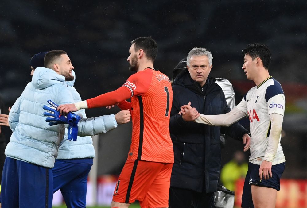 星空体育-包含浓眉哥连续十二场比赛得分超过连败，切尔西挑战极限！的词条